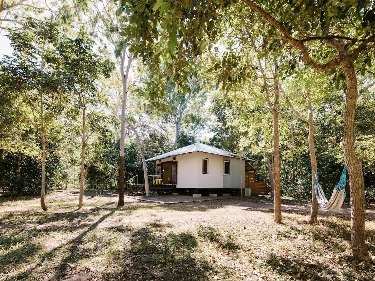 The Little Bush Hut Villa Nelly Bay