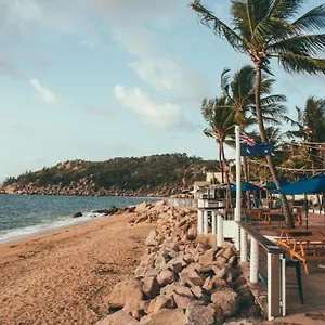 Nomads Magnetic Island (adults Only) Hostel